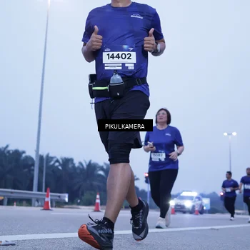 Runner Photo 7347644