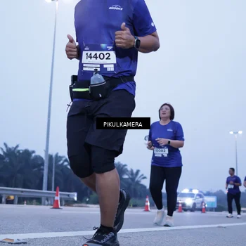 Runner Photo 7347645