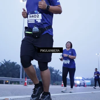 Runner Photo 7347705