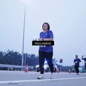 Runner Photo 7347751