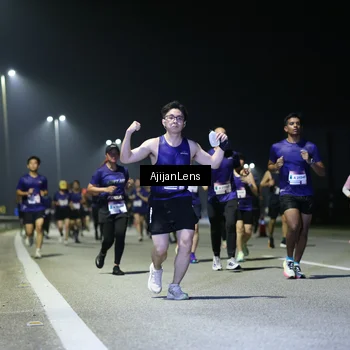 Runner Photo 7347785