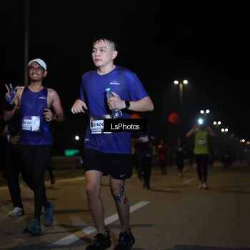 Runner Photo 7347825