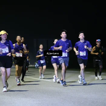 Runner Photo 7347858