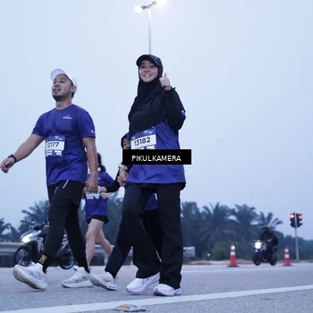 Runner Photo 7347859