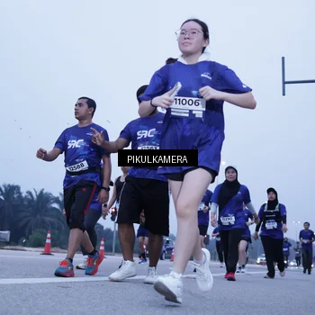 Runner Photo 7347906