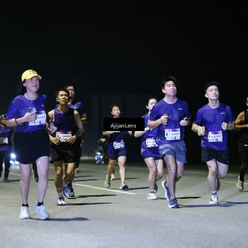 Runner Photo 7347930