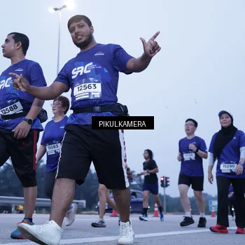 Runner Photo 7347969