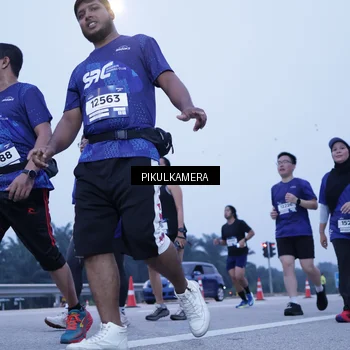 Runner Photo 7347972