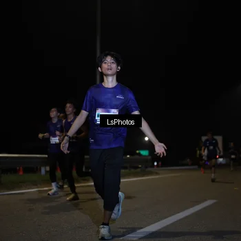 Runner Photo 7348035
