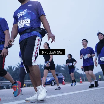Runner Photo 7348061