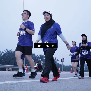 Runner Photo 7348073