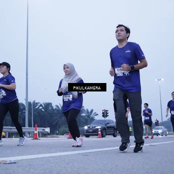 Runner Photo 7348160
