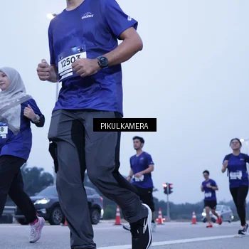 Runner Photo 7348218