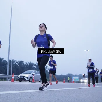 Runner Photo 7348235