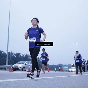 Runner Photo 7348242