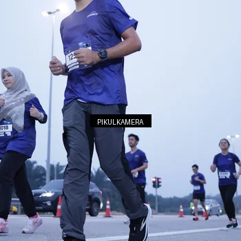Runner Photo 7348246