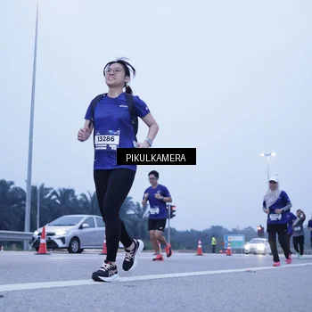 Runner Photo 7348270