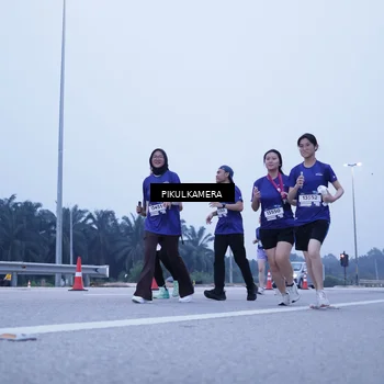 Runner Photo 7348380