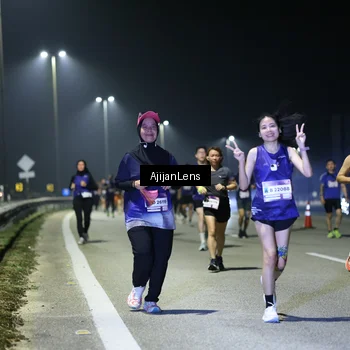 Runner Photo 7348395