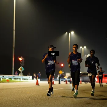 Runner Photo 7348414