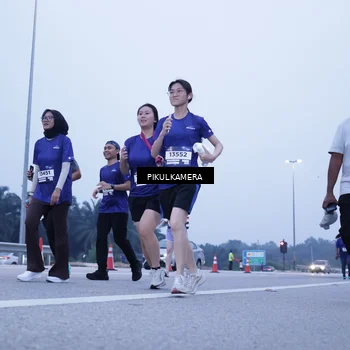 Runner Photo 7348421