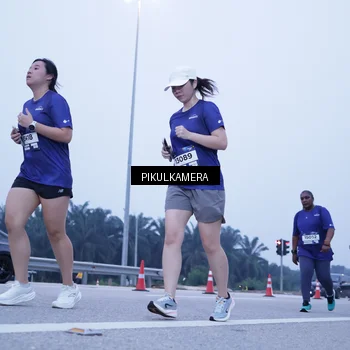 Runner Photo 7348509