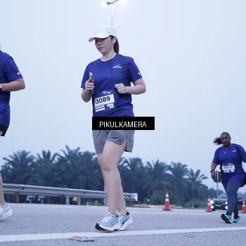 Runner Photo 7348528