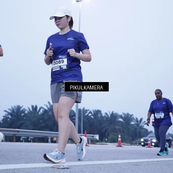Runner Photo 7348618