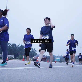 Runner Photo 7348663