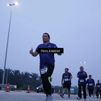 Runner Photo 7348685