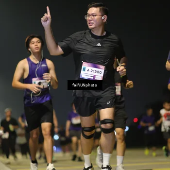 Runner Photo 7348693