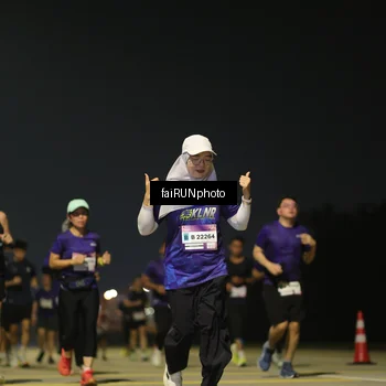 Runner Photo 7348699