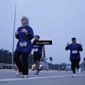 Runner Photo 7348766