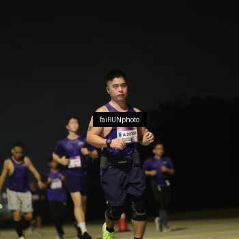 Runner Photo 7348789