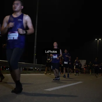 Runner Photo 7348796