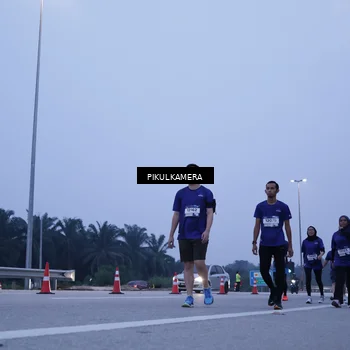 Runner Photo 7348813