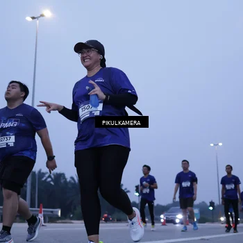 Runner Photo 7348824