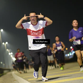 Runner Photo 7348825