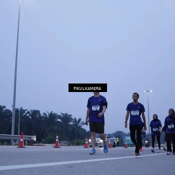 Runner Photo 7348840