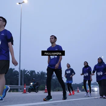Runner Photo 7348893