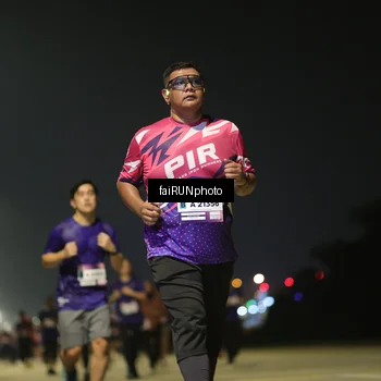 Runner Photo 7348906