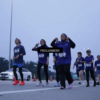 Runner Photo 7348919