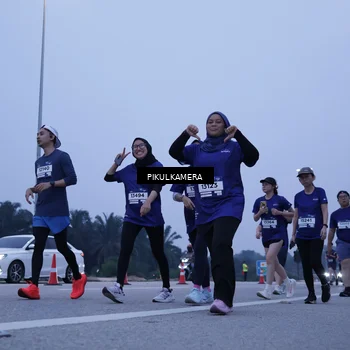 Runner Photo 7348946