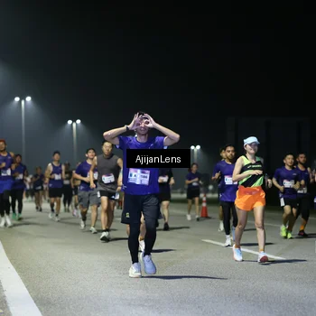 Runner Photo 7349047