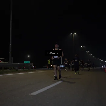 Runner Photo 7349057