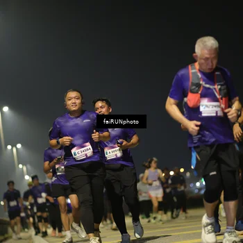 Runner Photo 7349061
