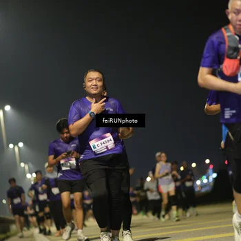 Runner Photo 7349071