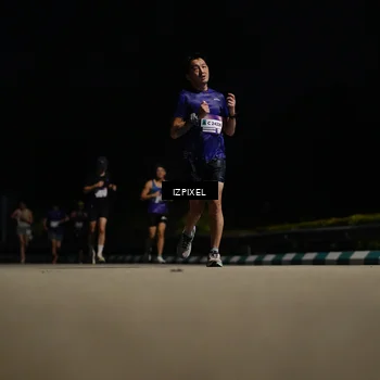 Runner Photo 7349074