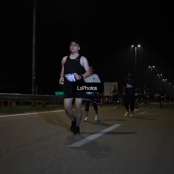 Runner Photo 7349086