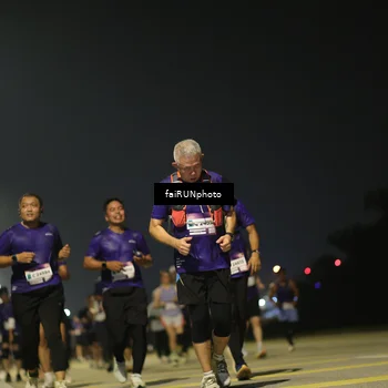 Runner Photo 7349105
